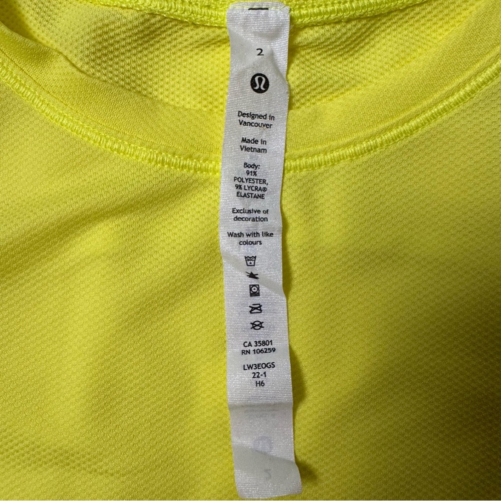 Lululemon High-Neck Running and Training T-Shirt LW3EOGS - Picture 6 of 8